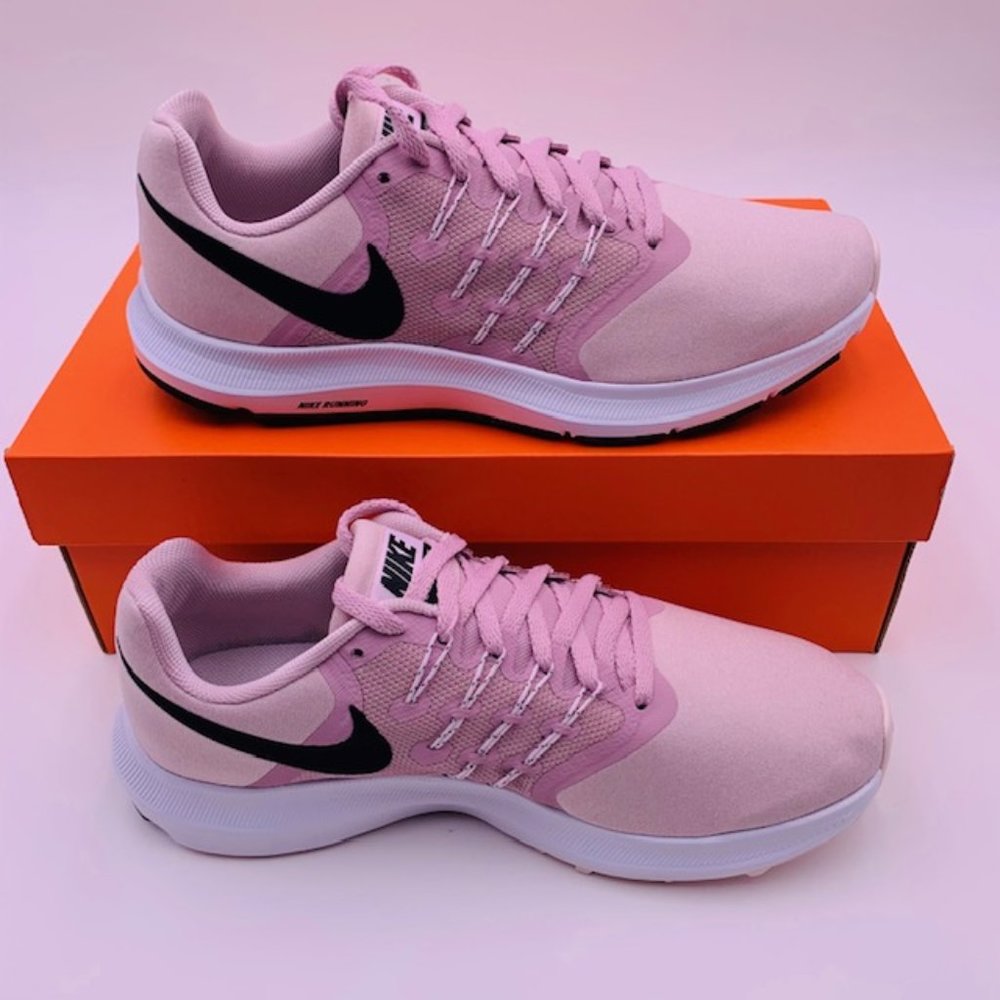 Nike Run Swift Womens Running Shoes